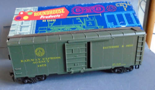ROUNDHOUSE HO SCALE - B&O 40' ROUNTOP BOX CAR - BOXED