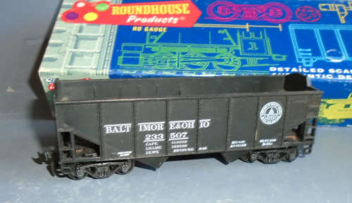 ROUNDHOUSE HO SCALE - 2BAY COAL HOPPER - BOXED