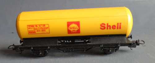 LIMA HO SCALE - SHELL TANK WAGON