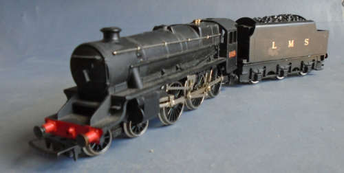 HORNBY OO SCALE - LMS 4-6-0 STEAM LOCO & TENDER