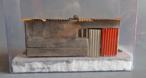 HO SCALE - INFORMAL IKAYA