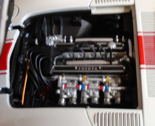 AUTOART 1/18 SCALE - TOYOTA 2000 GT 24 HRS FUJI 1967 - BOXED