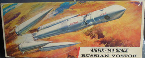 AIRFIX 144 SCALE - RUSSIAN VOSTOK WITH SOYUZ & SPUTNIK - BOXED