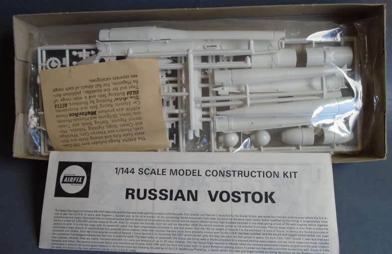 AIRFIX 144 SCALE - RUSSIAN VOSTOK WITH SOYUZ & SPUTNIK - BOXED