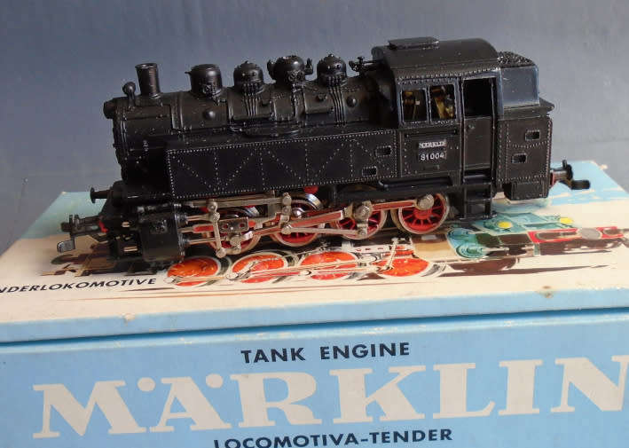 MARKLIN HO SCALE - CLASS 81 DB 0-8-0 STEAM TANK LOCO