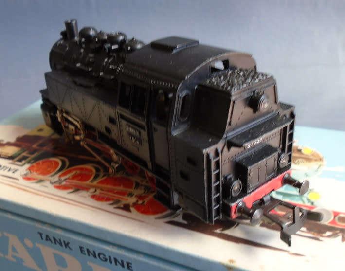 MARKLIN HO SCALE - CLASS 81 DB 0-8-0 STEAM TANK LOCO