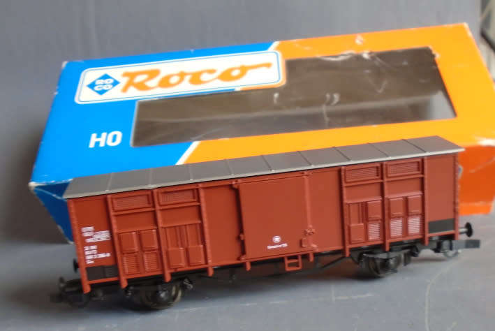 ROCO HO SCALE - CLOSED GOODS WAGON - BOXED