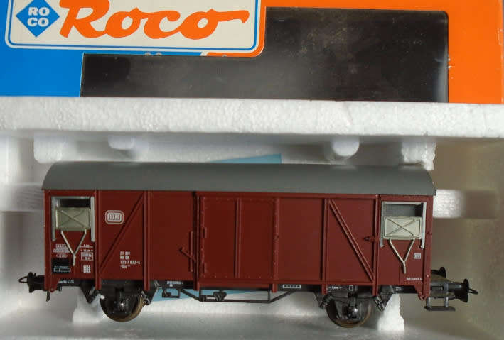 ROCO HO SCALE - DB CLOSED GOODS WAGON, BOXED