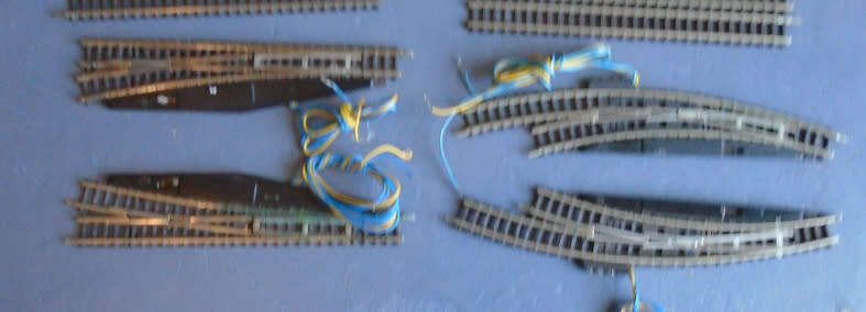 MARKLIN Z SCALE -26 PIECE TRACK, INCLUDES 4 X ELECTRIC POINTS, LOT AS PER FOTO