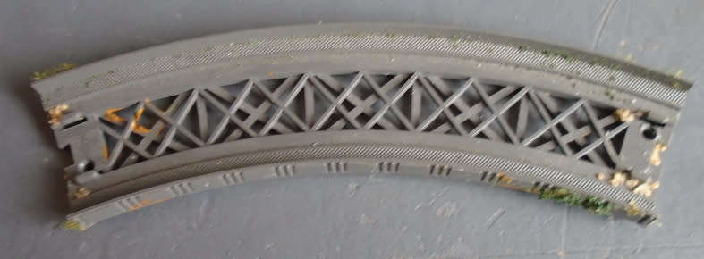 MARKLIN Z SCALE - CURVED BRIDGE AS  PER FOTO