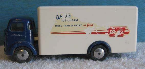 COMMER 5 TON VAN - WALL'S ICE CREAM by CORGI TOYS, MADE IN GT.BRITAIN