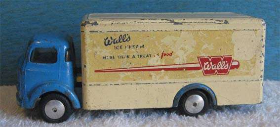 COMMER 5 TON VAN - WALL'S ICE CREAM by CORGI TOYS, MADE IN GT.BRITAIN
