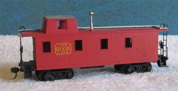 CABOOSE, THE DIXIE LINE by BACHMANN, CHINA - HO SCALE