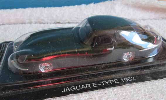 1962 JAGUAR E-TYPE in 1/43 SCALE (NEW CARDED)