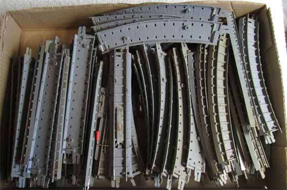 JOB LOT TRI-ANG RAIL, MADE IN SOUTH AFRICA (SEE BELOW)