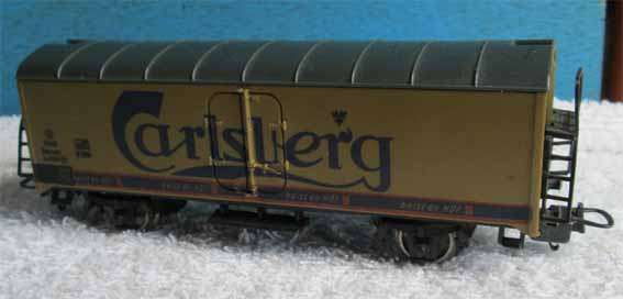 LIMA - CARLSBERG BOX CAR in HO SCALE