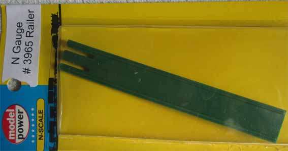 N SCALE  RE-RAILER by MODEL POWER (NEW CARDED)