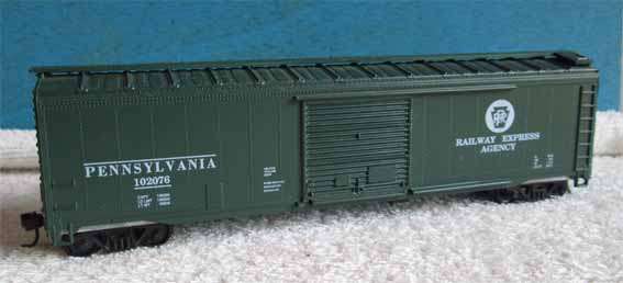ROUNDHOUSE/ATHERN? - PENNSYLVANIA RAILWAY EXPRESS AGENCY BOX CAR in HO SCALE