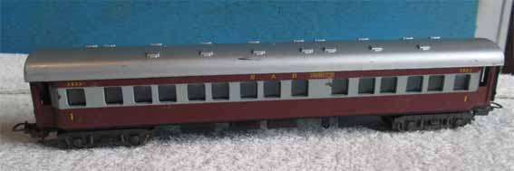 LIMA HO SCALE - SAR 1st CLASS JOHANNESBURG PASSENGER COACH - SEE FOTOS FOR CONDITION