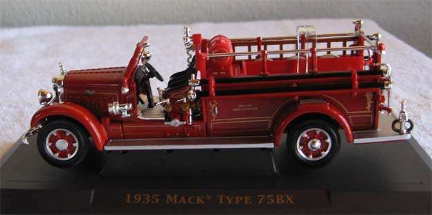 1935 MACK TYPE 75BX by ROAD SIGNATURE in 1/43 TRUCK SCALE (NEW BOXED)