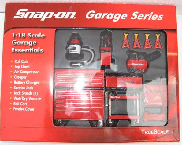 SNAP ON GARAGE ESSENTIALS by TRUE SCALE in 1/18 SCALE (NEW BOXED)