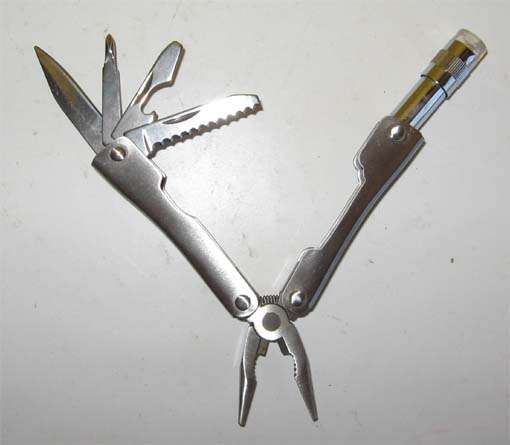 MULTI TOOL by COROLLA WITH LIGHT, FOLDED LENGHT - 67 mm.