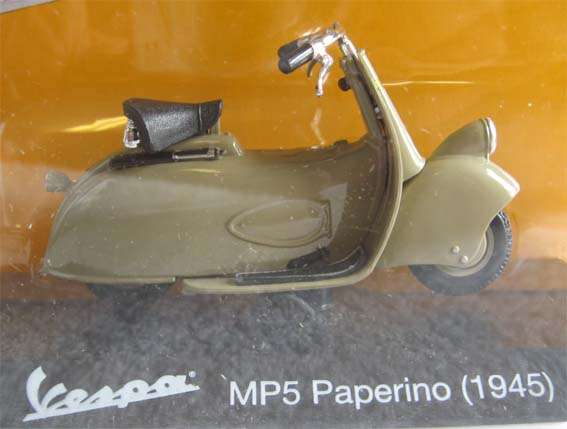 1945 VESPA MP5 PAPERINO in 1/18 SCALE (NEW CARDED)