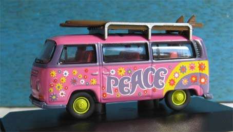 VOLKSWAGEN MINIBUS by OXFORD in 1/76 SCALE (NIB)