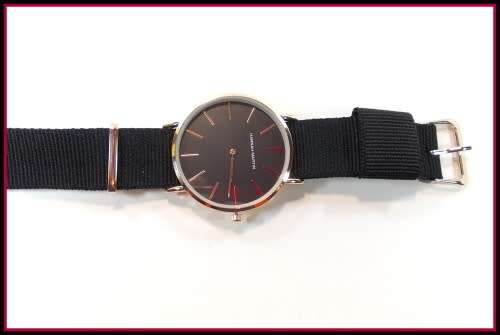 Ultra Thin Hannah Martin Watch - Ladies / Men