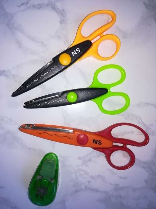 Scrapbooking Punch and 3x Scissors Set