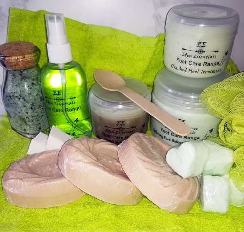 Natural Foot Care Gift Pack in See-Through Toiletry Bag