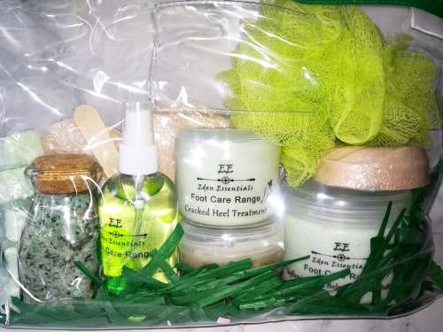 Natural Foot Care Gift Pack in See-Through Toiletry Bag
