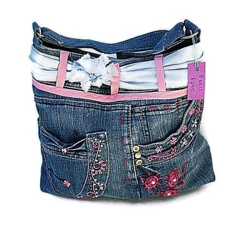 Denim Handbag featuring 5 pockets with Pink accessories - Medium