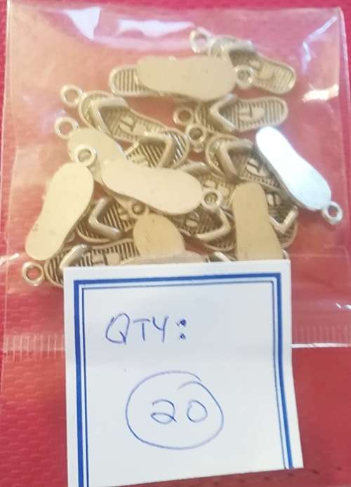 Sandal Charm - Pack of 20