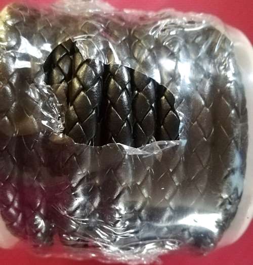 Round Leather 6mm - Black 5 meter Roll