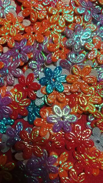 Glitter Daisies - Multi colours (Large Pack)