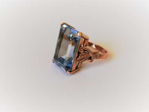 Vintage 9ct Gold Aquamarine Ring