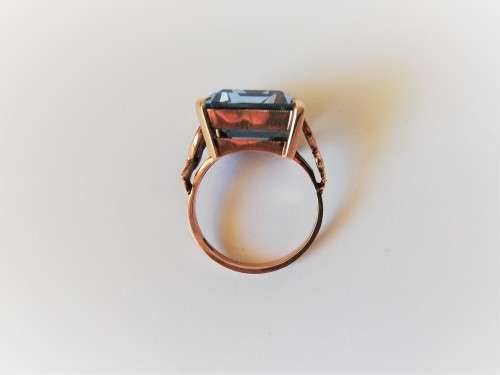Vintage 9ct Gold Aquamarine Ring