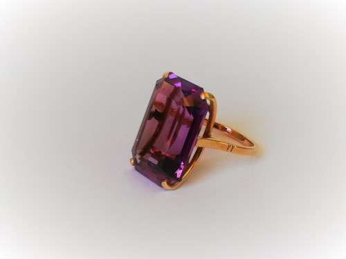 Vintage 18ct Gold Amethyst Ring