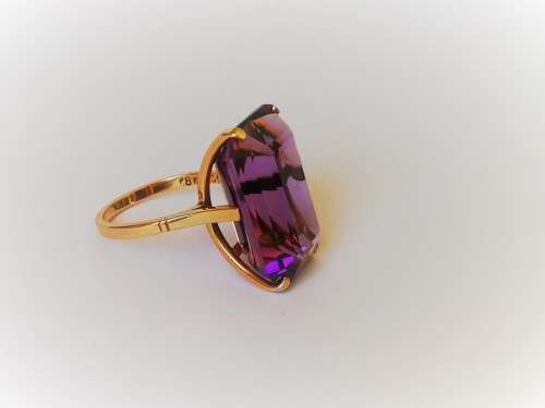 Vintage 18ct Gold Amethyst Ring