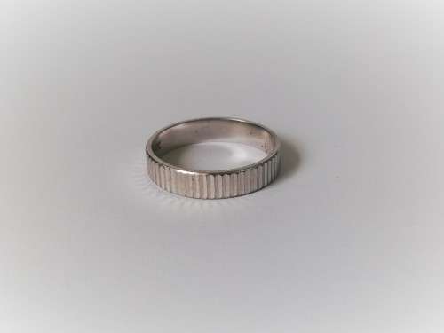 Vintage 18ct White Gold Ring
