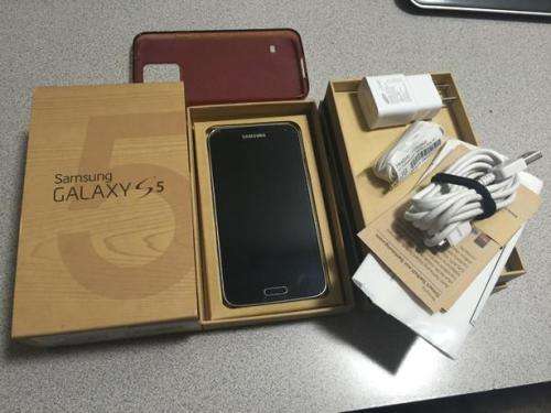 SAMSUNG GALAXY S5, 16GB, LTE, WITH BOX AND ALL ORIGINAL ACCESSORIES