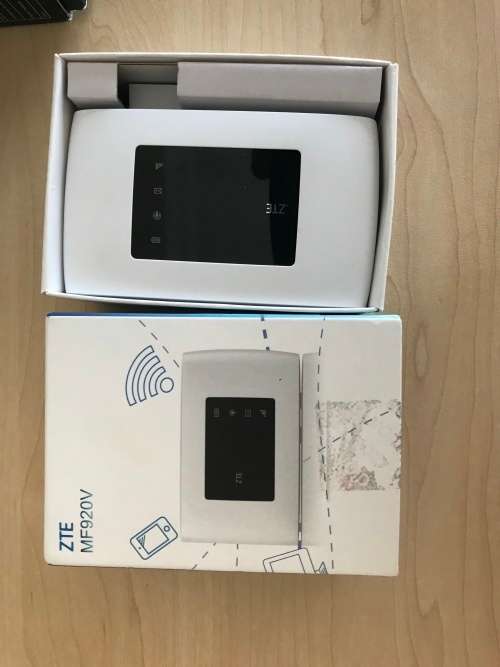 ZTE MF920V LTE UFI ROUTER