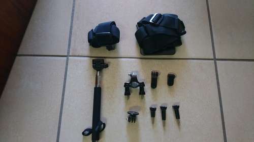 GO PRO KIT - LOTS OF ACCESSORIES IN KIT