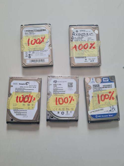 BULK LOT OF LAPTOP HARD DRIVES (2 X 320GB, 3 X 250GB) - 5 HARD DRIVES IN TOTAL