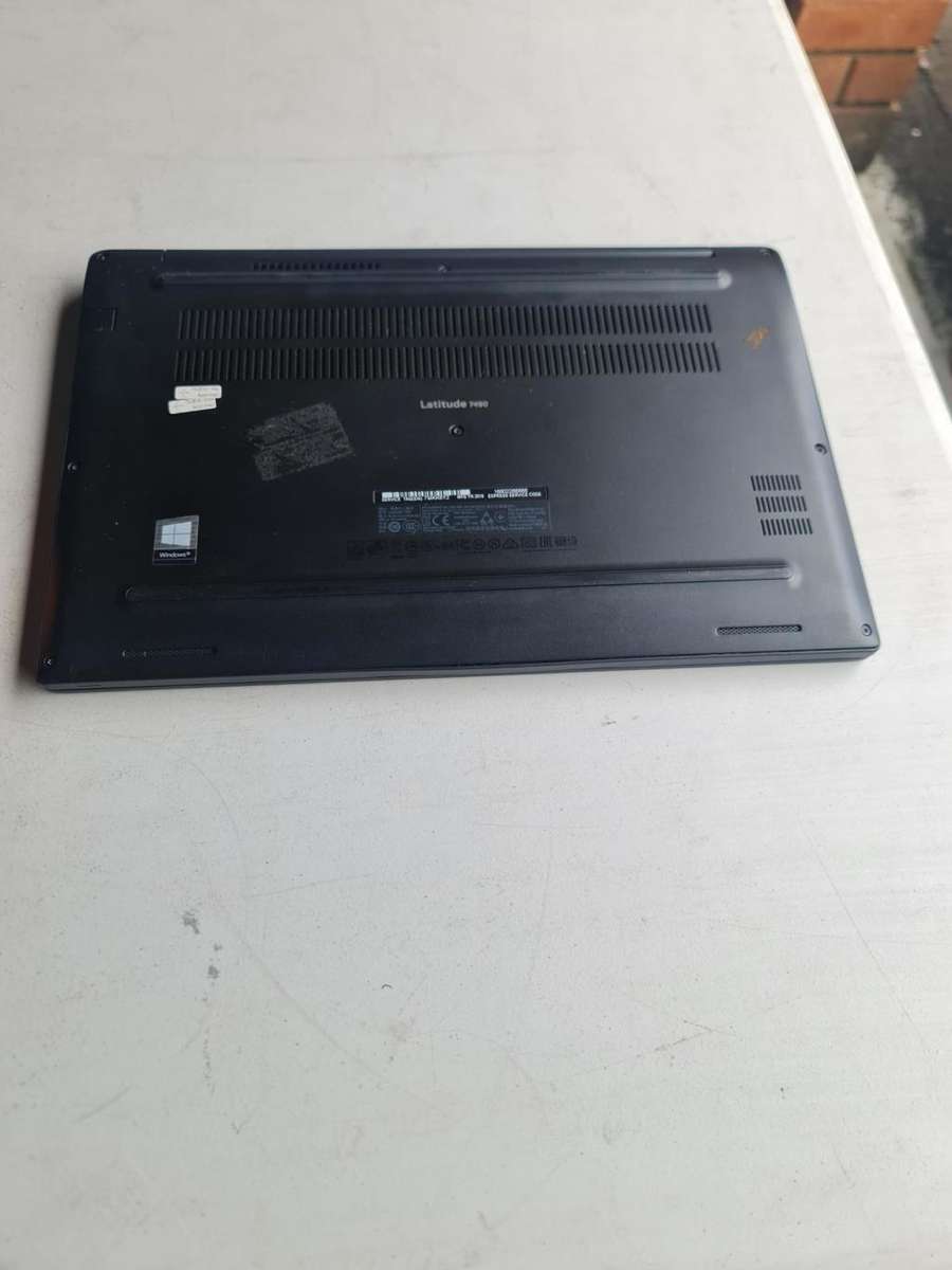 DELL LATITUDE 7490 - CORE i5 7TH GEN - 8GB - 256GB NVME SSD - 14 INCH SCREEN - PLEASE READ