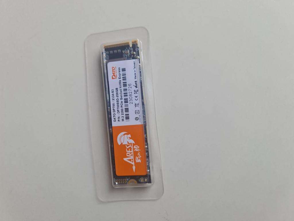 BRAND NEW - DATO SSD HARD DRIVE - 256GB NVME - OPENNED PACKAGE - AS PER PACKAGING PICS ATTACHED