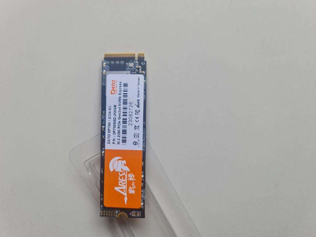 BRAND NEW - DATO SSD HARD DRIVE - 256GB NVME - OPENNED PACKAGE - AS PER PACKAGING PICS ATTACHED