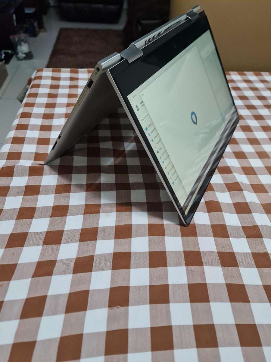 HP ENVY 360 - CORE i7 8TH GEN - 32GB MEMORY - 1TB SSD HARD DRIVE - 15.6 INCH FULL TOUCH SCREEN