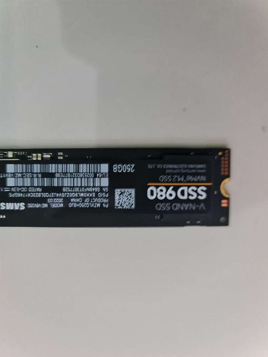 SAMSUNG V-NAND SSD980 SSD HARD DRIVE - 250GB NVME M.2 GEN 3 GEN 4 (1 CUT) - FULL WORKING CONDITION